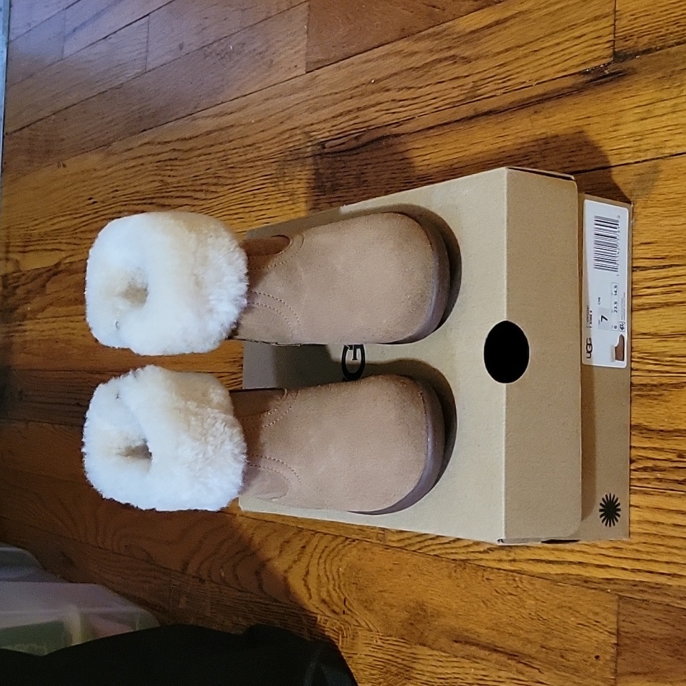 Toddler Girl UGG Jorie II